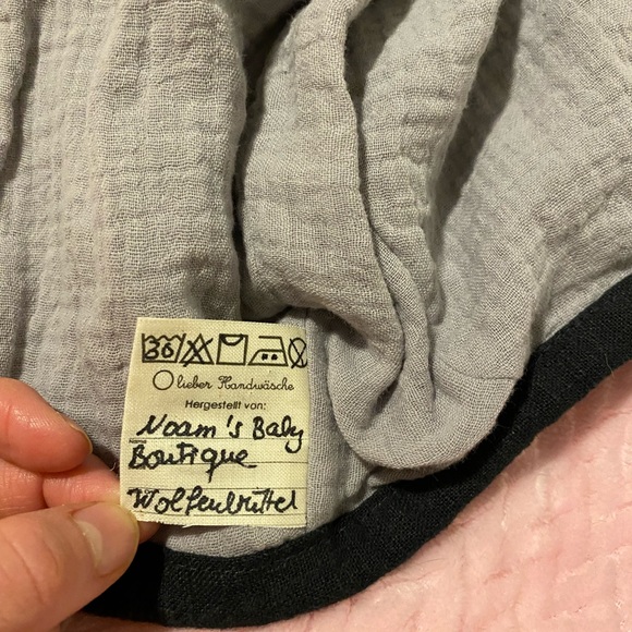 Costume Ladybug cape and handmade boutique linen cotton antenna bonnet 12-18 EUC - Picture 10 of 11